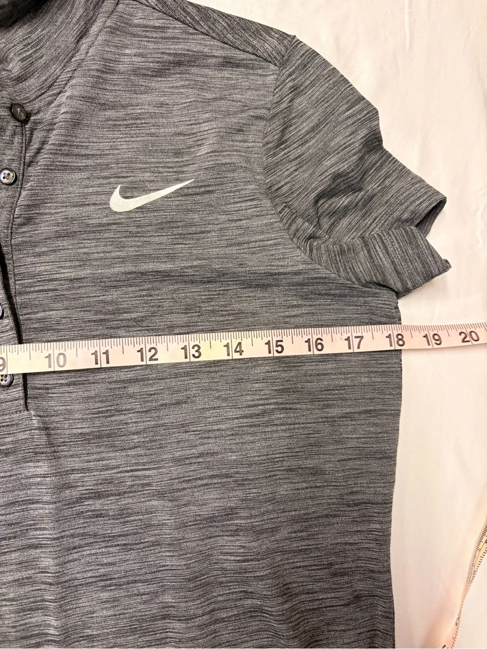 NIKE Women's Dri-Fit Golf  Collared Gray Short Sleeve Athletic Top Size Med